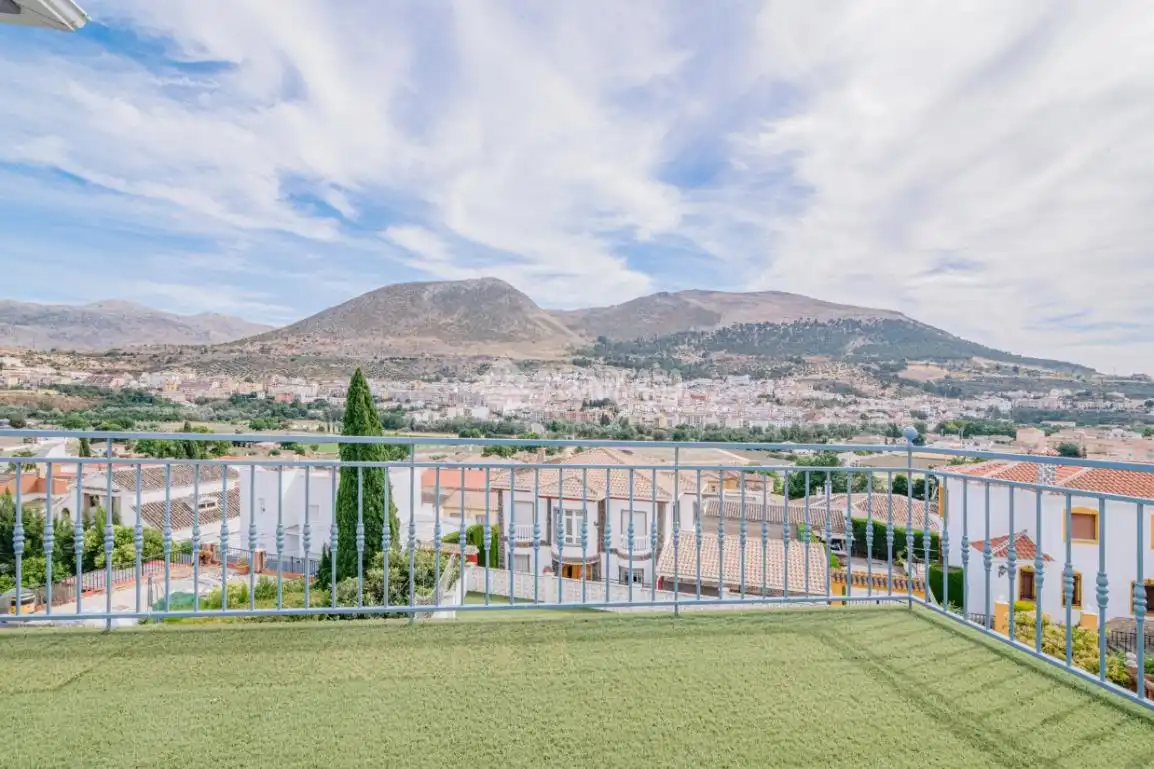 Exterior view of Houses for sale in Loja  with Air Conditioner, Terrace and Balcony