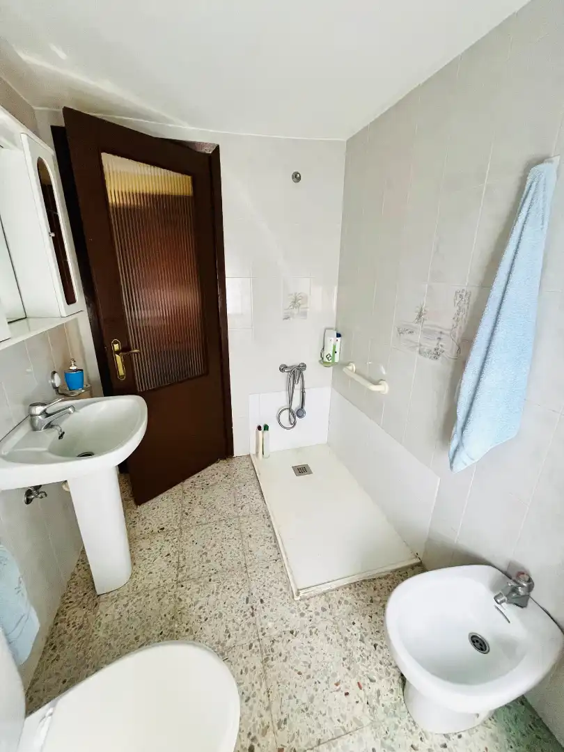 Bathroom of Country homes for sale in Lugo  with Private garden, Furnished and Microwave
