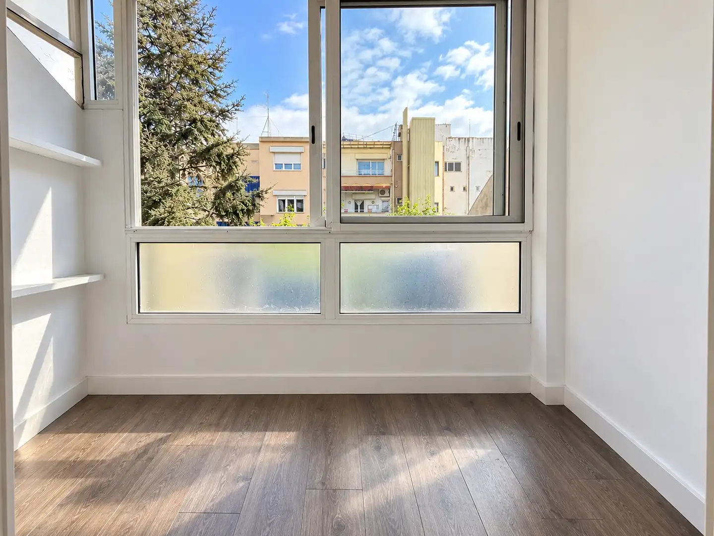 Balcony of Flat for sale in Centre