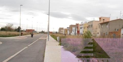 Foto 2 de Residencial en venda a Almendro, 27, Ciutat del Transport - La Salera, Castellón