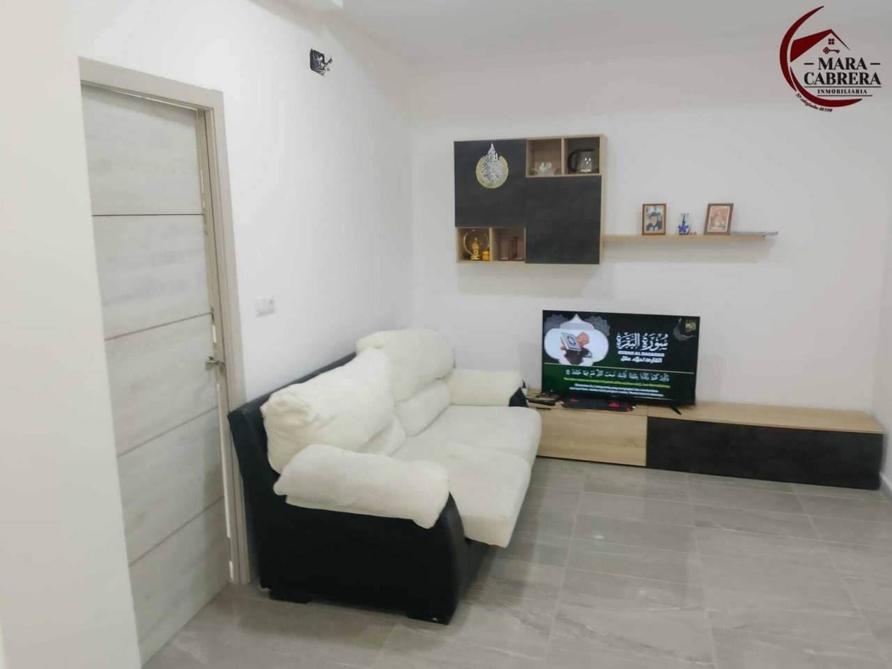 Sala d'estar de Pis en venda en Ador amb Terrassa, Traster i Moblat