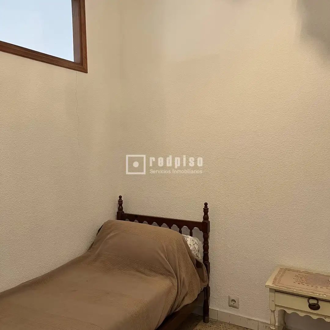 Bedroom of Flat for sale in Madrid  with Heating, Terrace and Furnished