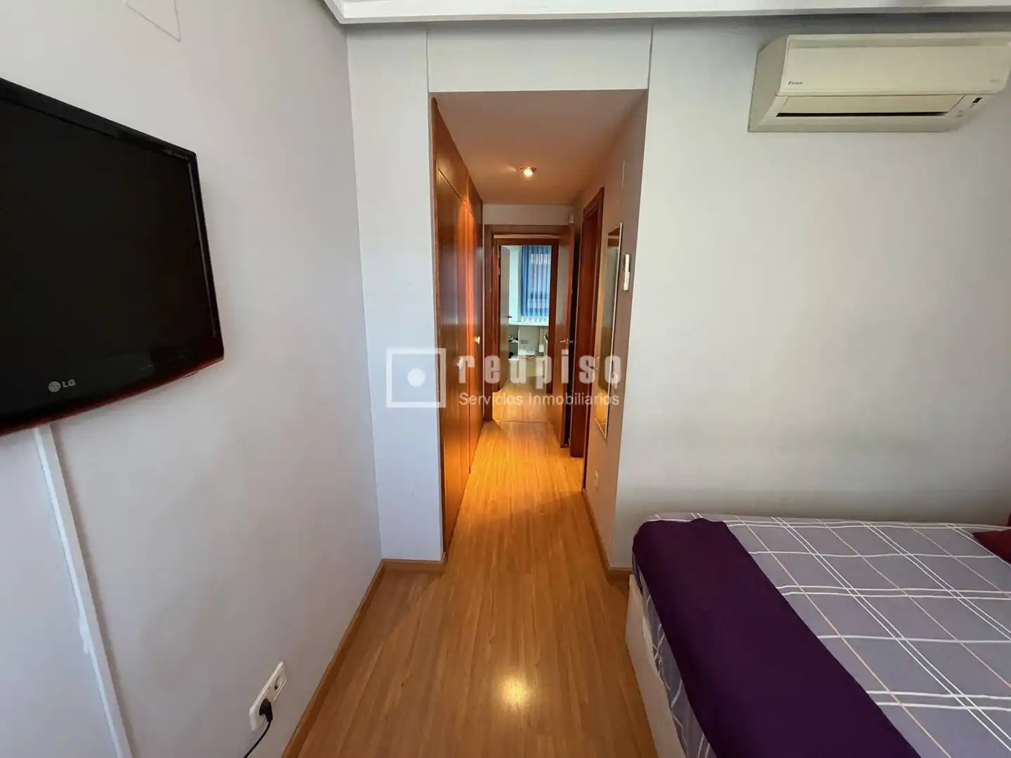 Bedroom of Flat for sale in Madrid  with Air Conditioner, Heating and Private garden