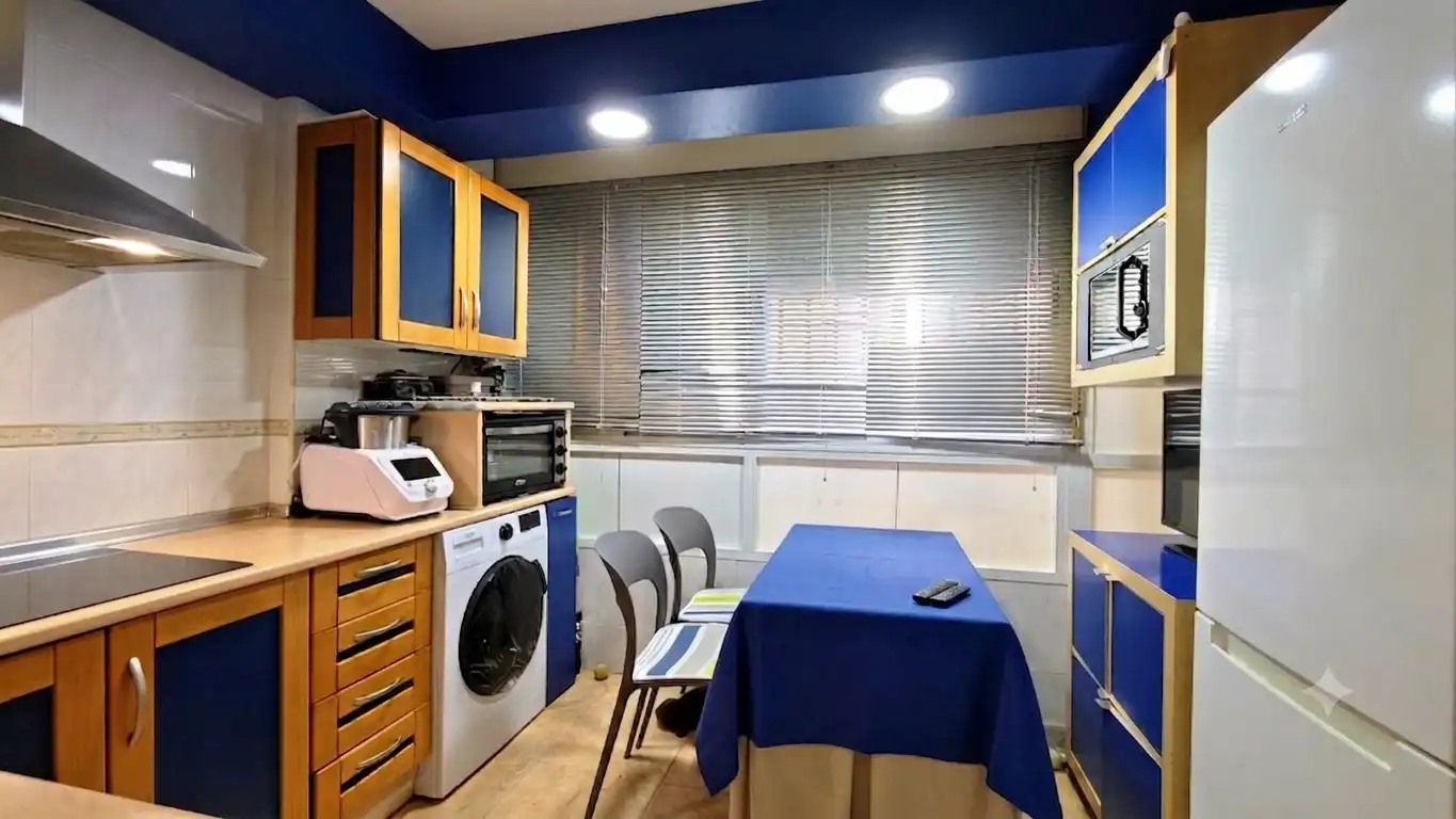 Cuina de Apartament en venda en Badajoz amb Aire condicionat, Calefacció i Moblat