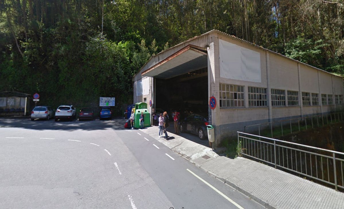 Parking of Industrial buildings for sale in Cudillero
