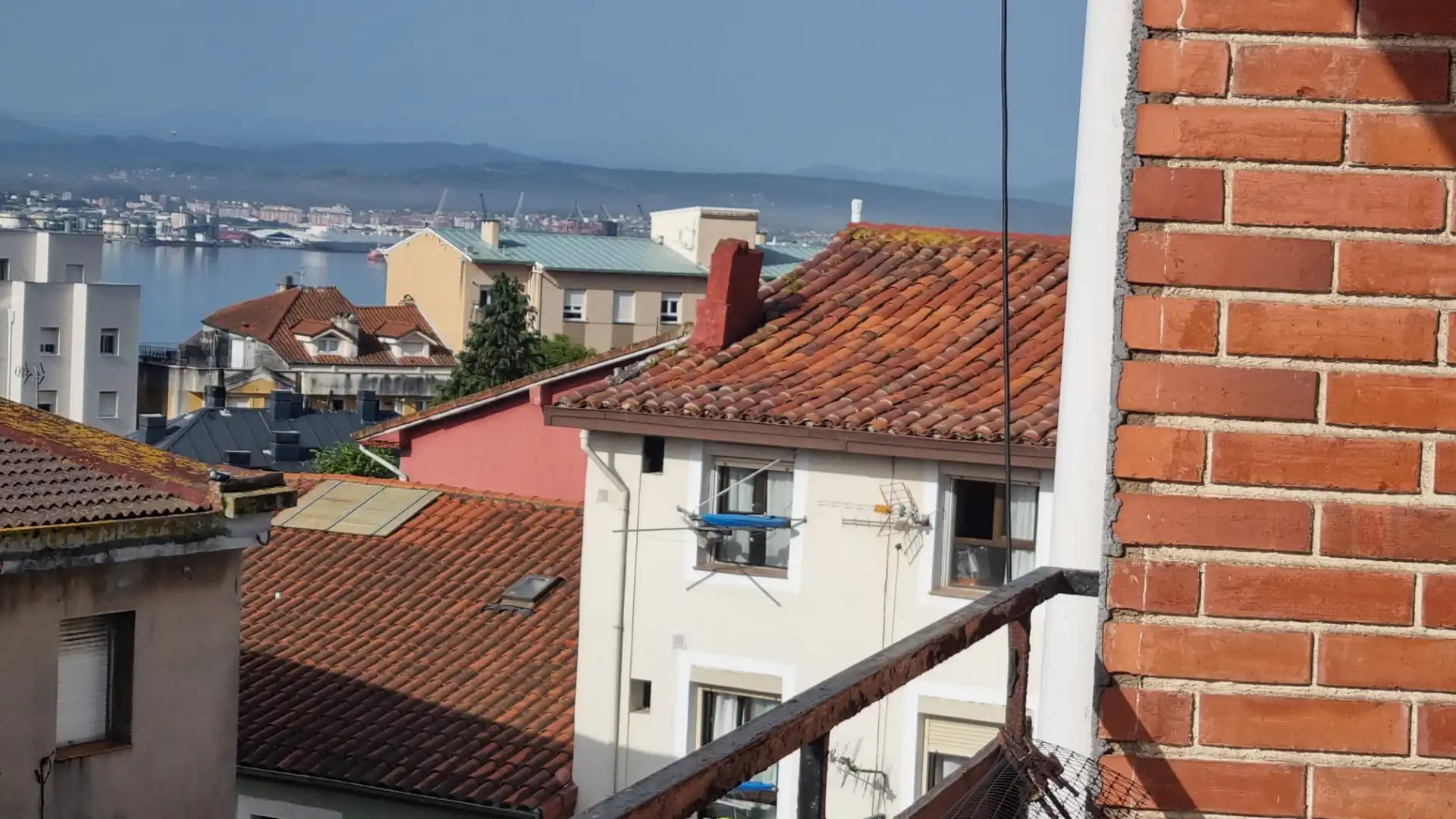 Vista exterior de Piso en venta en Santander con Calefacción, Terraza y Trastero