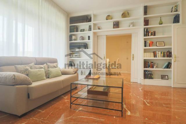 Piso en Venta en Divina Pastora - La Yeguada