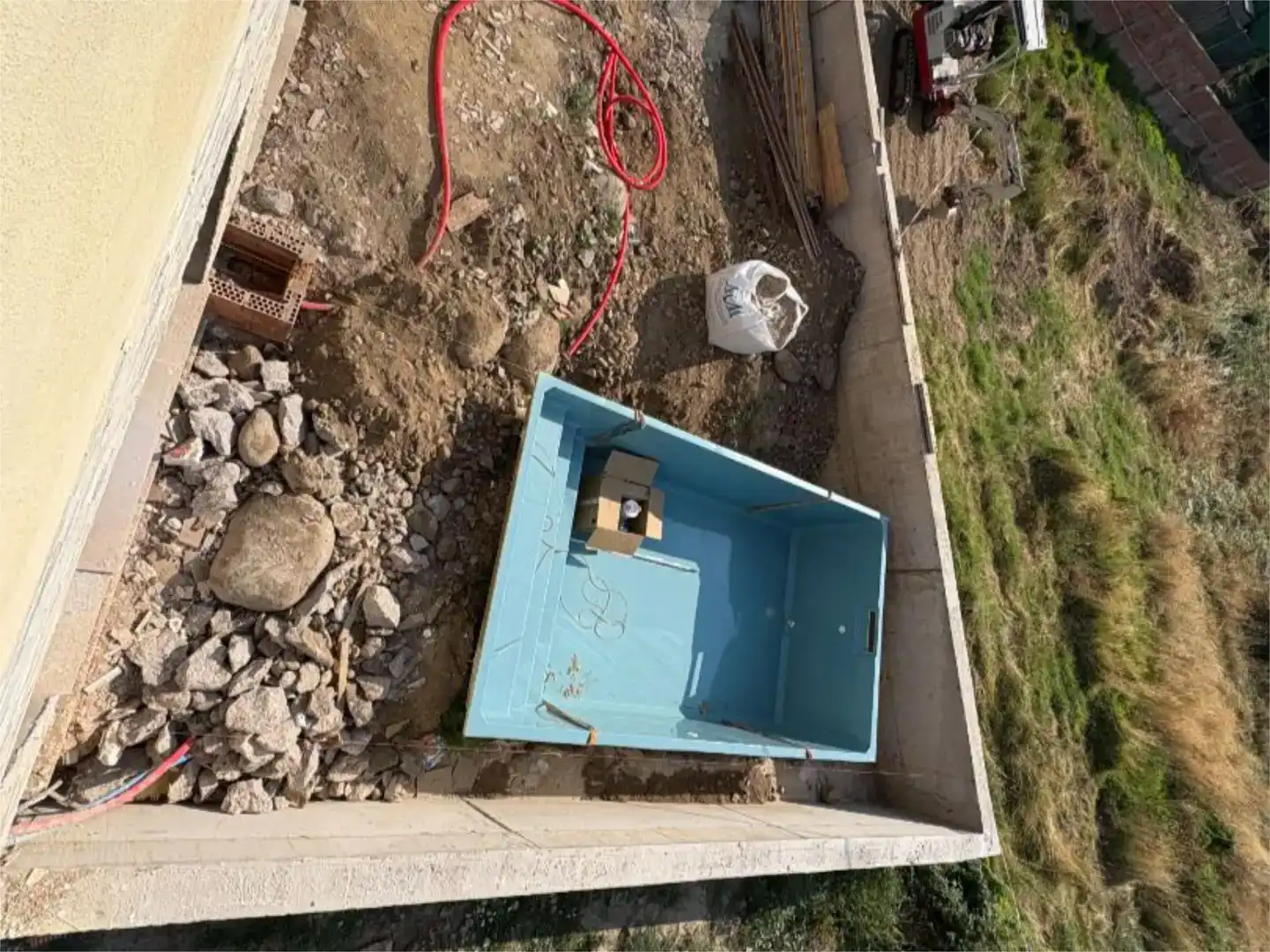 Piscina de Pis en venda en Candeleda amb Aire condicionat, Jardí privat i Parquet