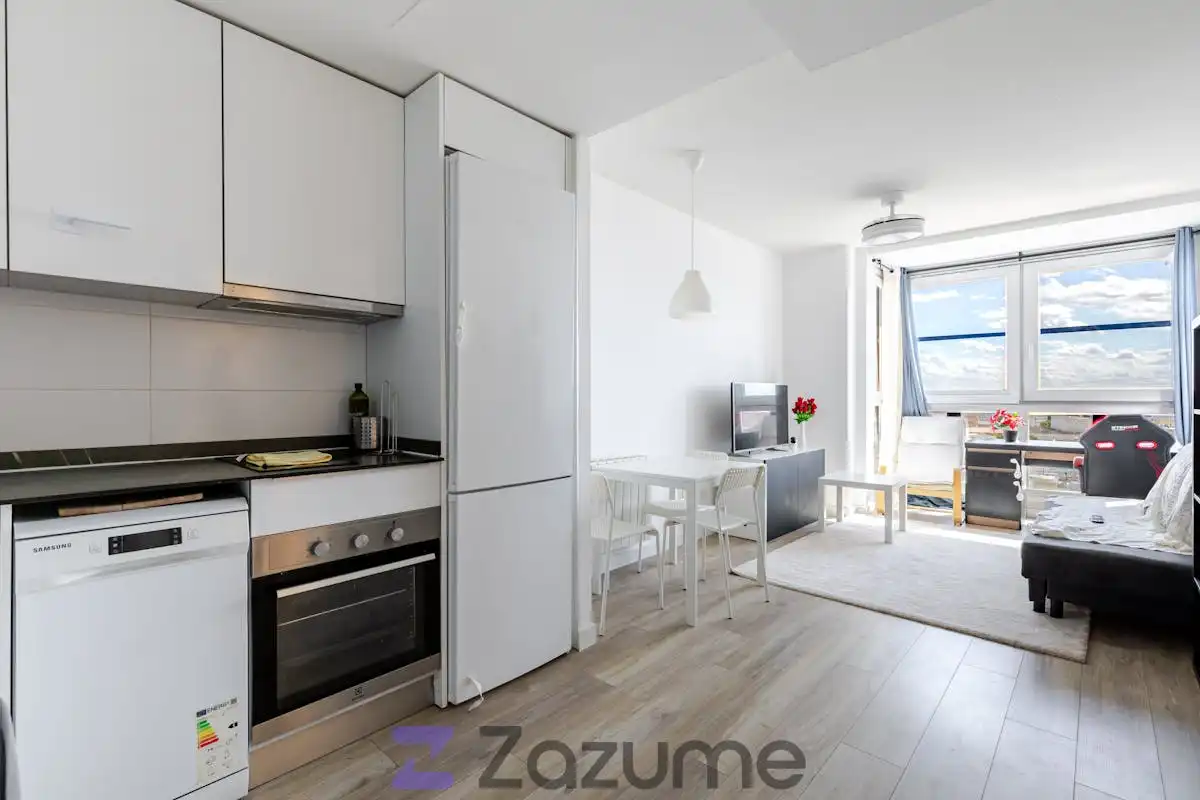 Küche von Wohnung zur Miete in Madrid mit Klimaanlage, Privatgarten und Schwimmbad