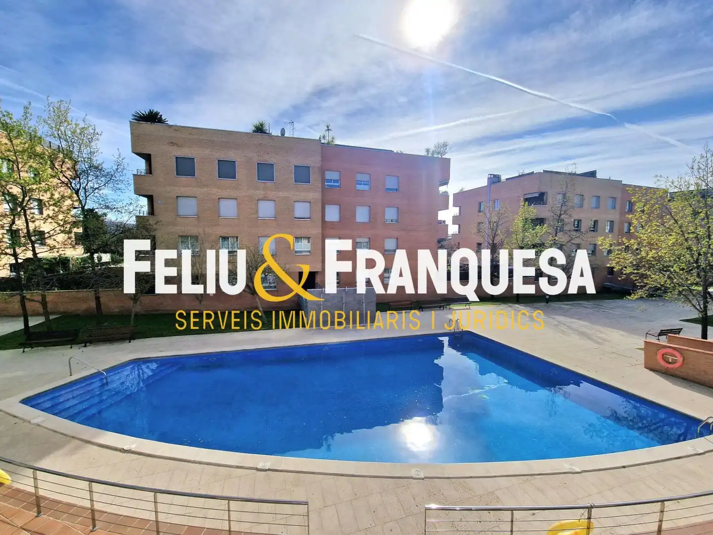 Vista exterior de Pis en venda en Sant Cugat del Vallès amb Calefacció, Terrassa i Traster