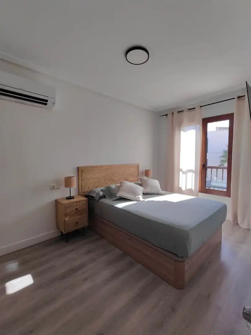 Habitación de Casa adosada en venta en Finestrat con Aire acondicionado, Terraza y Amueblado