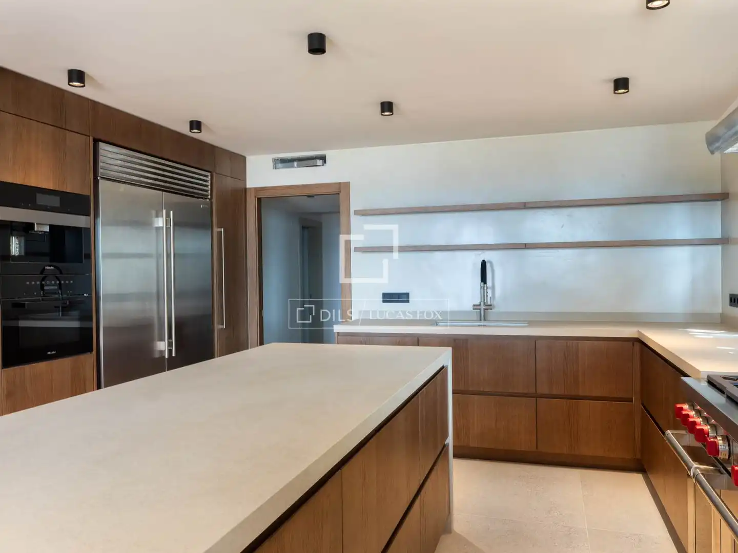 Küche von Haus oder Chalet zum Verkauf in Lloret de Mar mit Klimaanlage, Heizung und Privatgarten