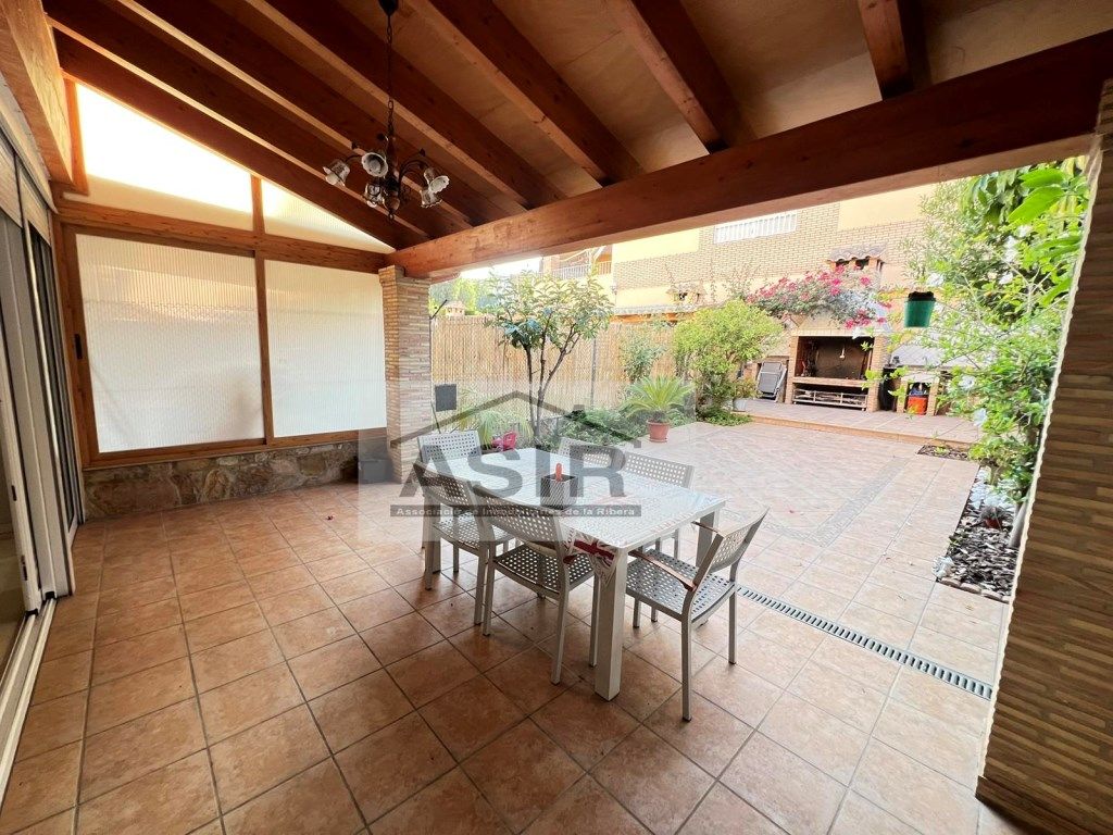 Terrassa de Casa o xalet en venda en Alzira amb Aire condicionat, Terrassa i Piscina
