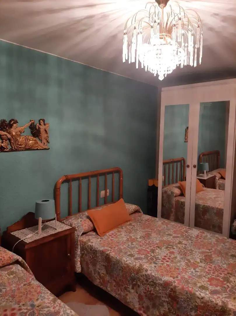 Bedroom of Houses for sale in Puente de Domingo Flórez  with Heating