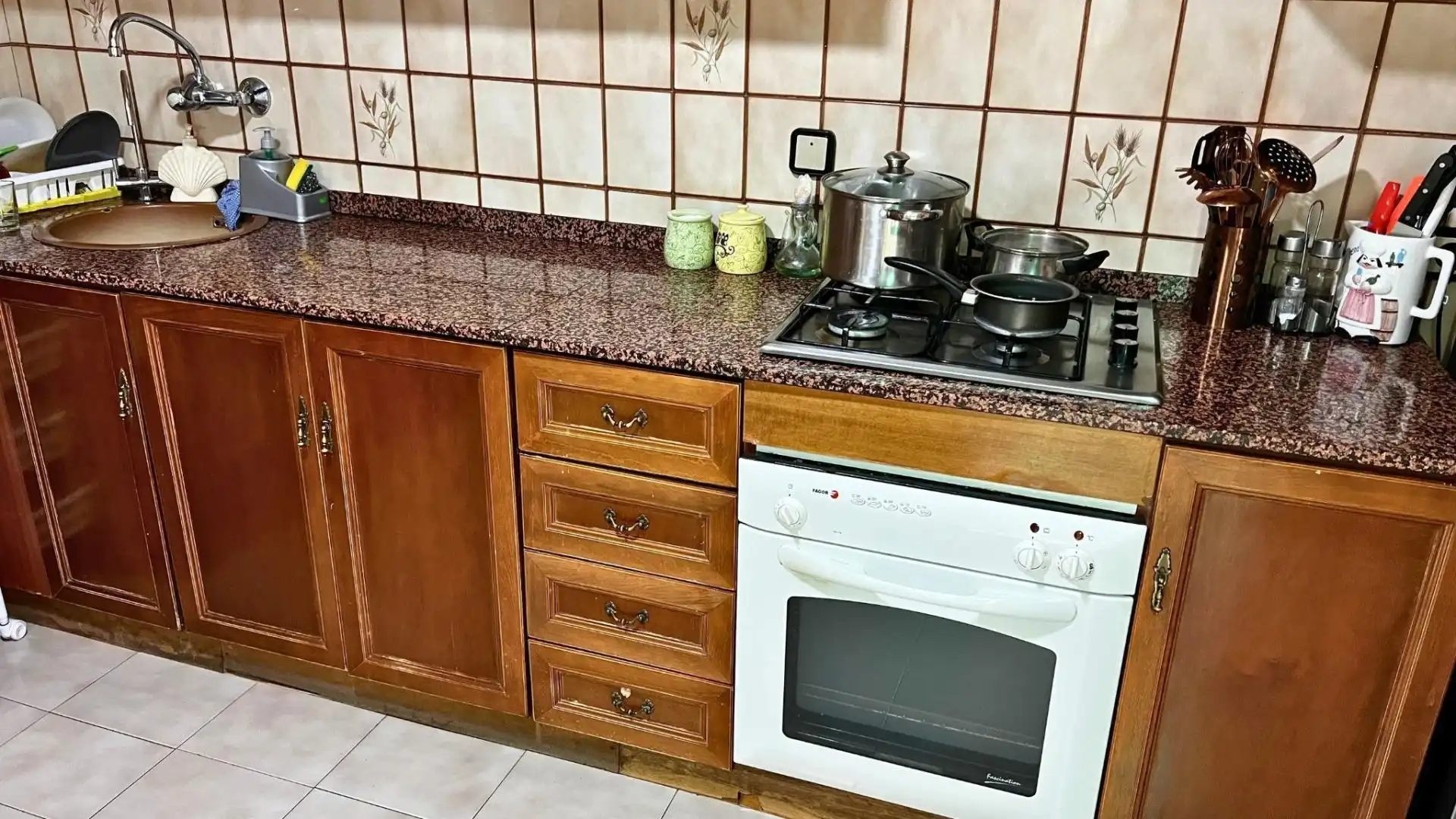 Cocina de Piso en venta en Elda con Calefacción, Terraza y Balcón
