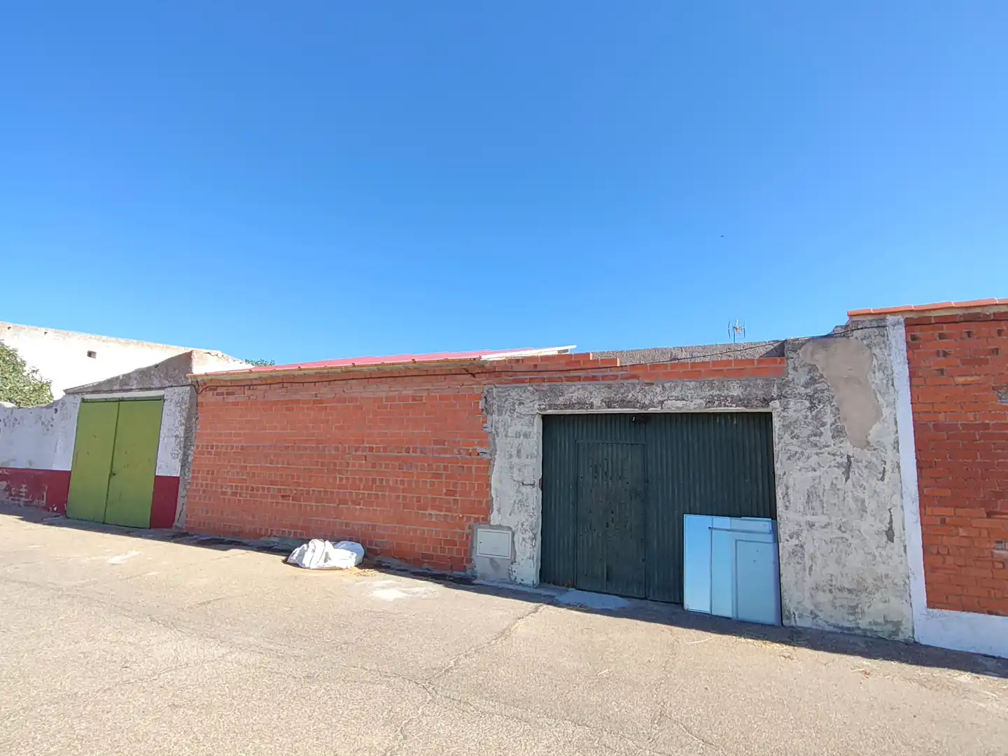 Vista exterior de Casa o xalet en venda en El Campillo (Valladolid) amb Calefacció, Moblat i Forn