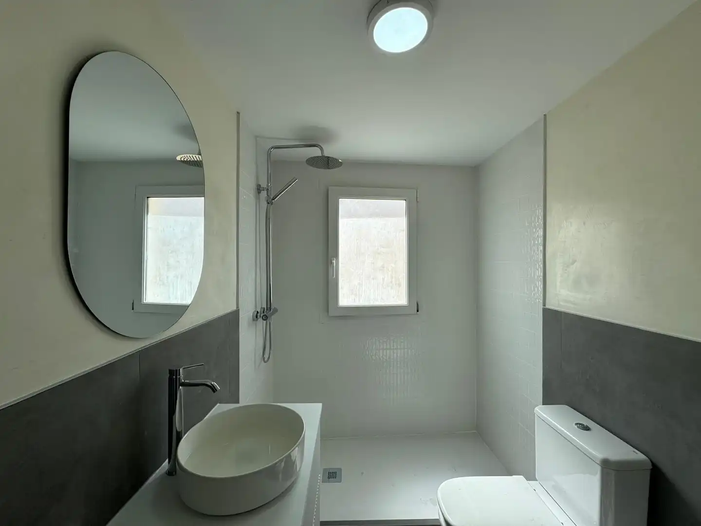 Bany de Apartament en venda en Rincón de la Victoria amb Jardí privat, Terrassa i Traster