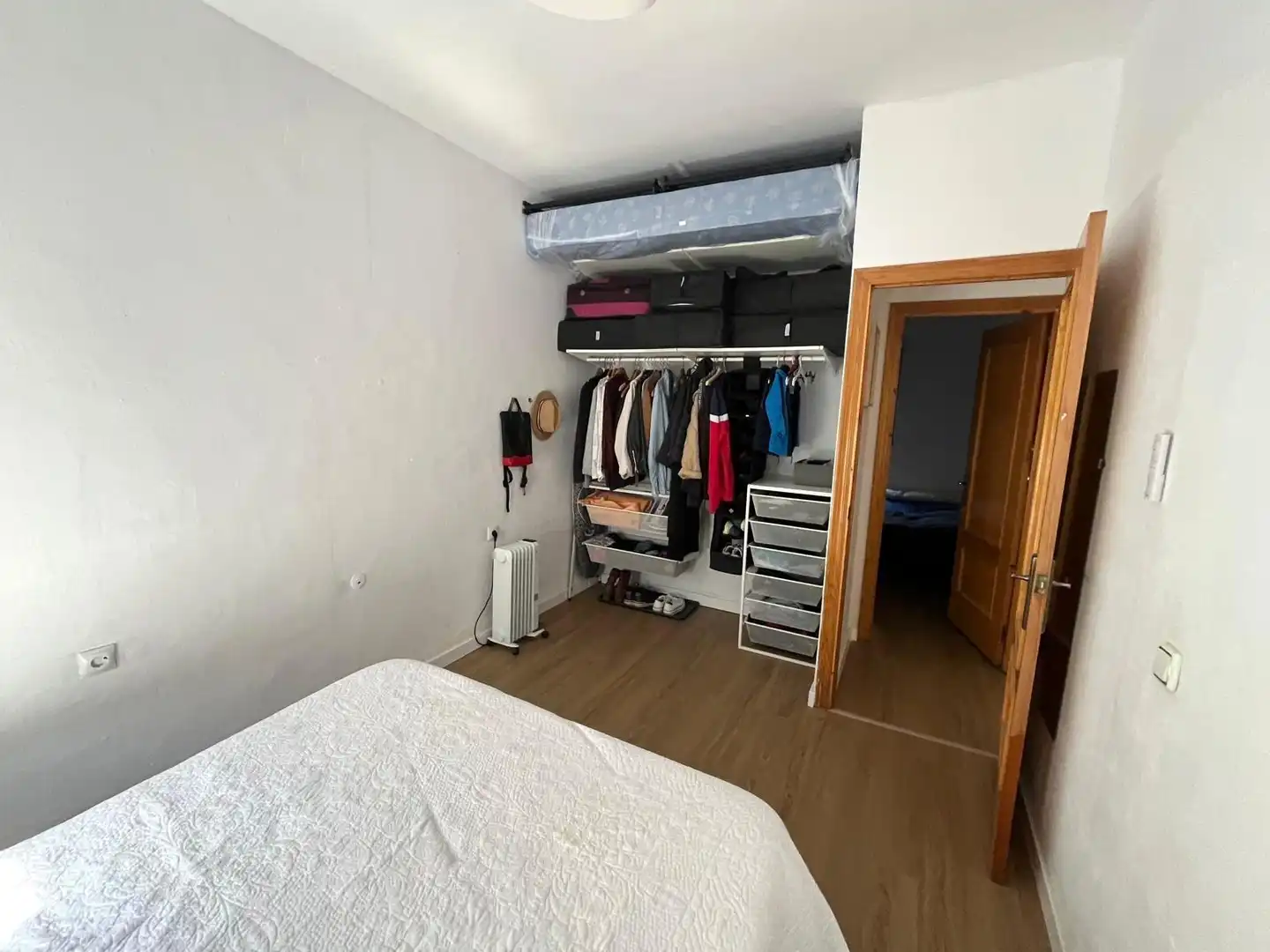 Schlafzimmer von Erdgeschoss zur Miete in Barbate mit Möbliert