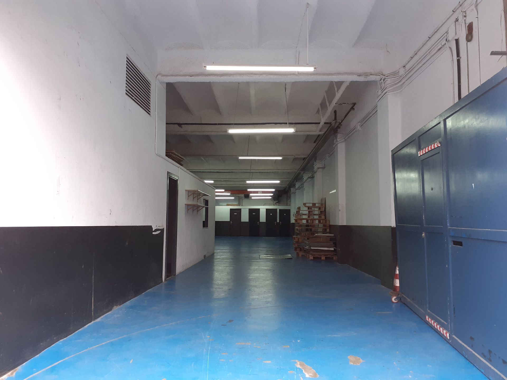 Nau industrial de lloguer en Sant Adrià de Besòs