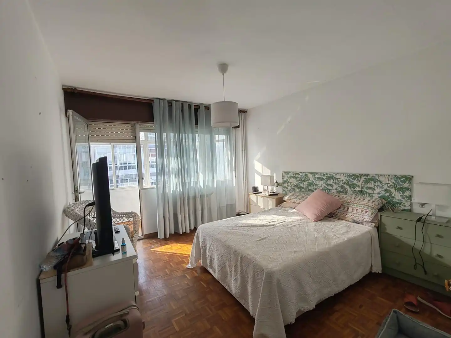 Habitación de Edificio en venta en Boiro