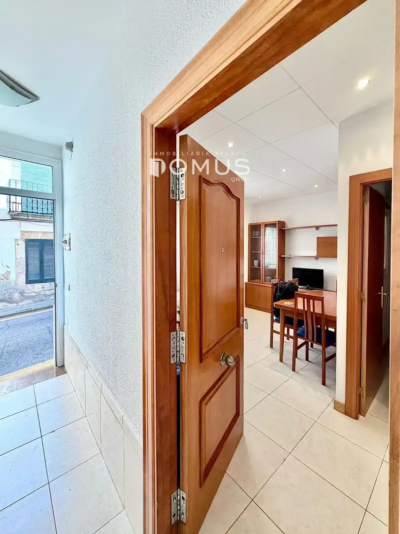 Flat for rent in L'Escala  with Air Conditioner, Heating and Furnished