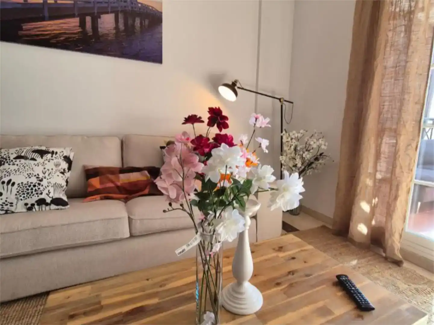 Living room of Flat for sale in Marbella  with Air Conditioner, Swimming Pool and Balcony
