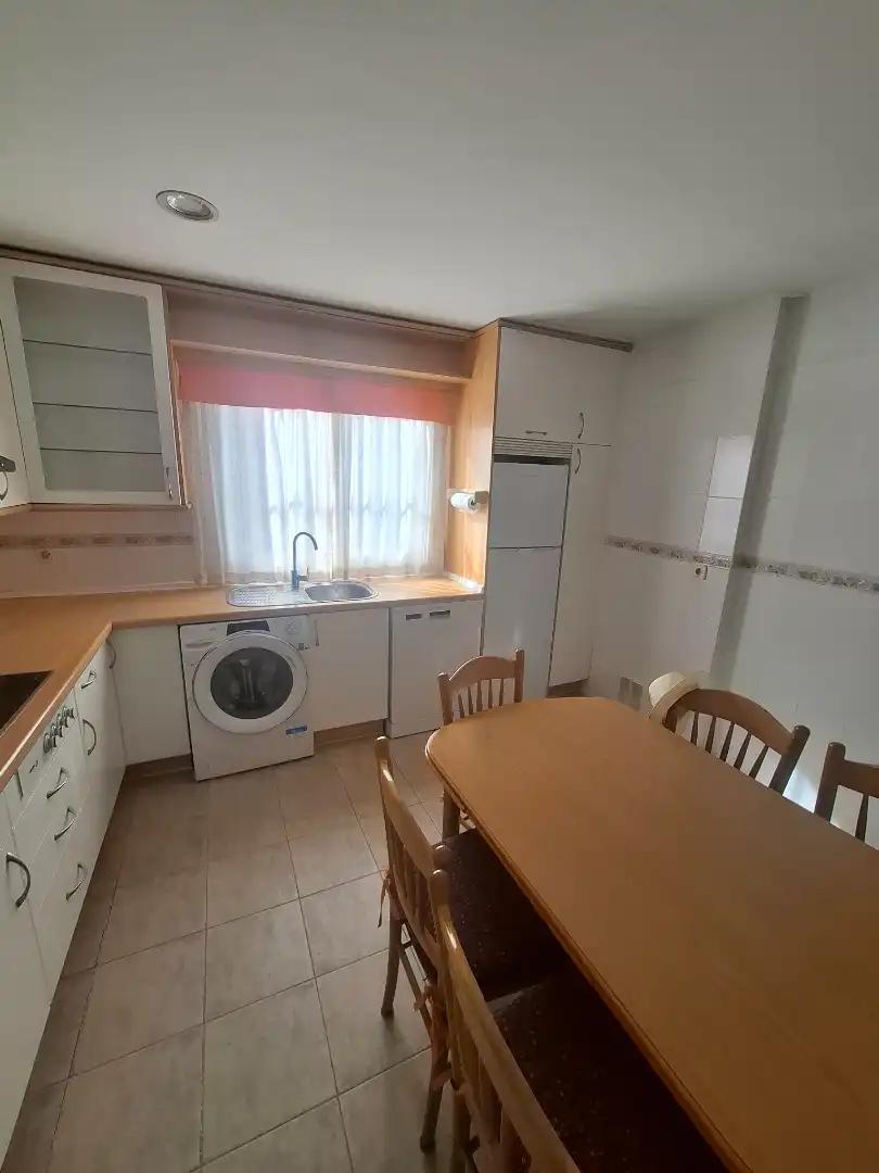 Cocina de Casa adosada de alquiler en Villaviciosa de Odón con Aire acondicionado, Calefacción y Jardín privado