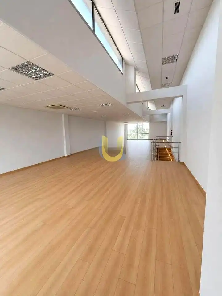 Industrial building to rent in Zona Industrial, imagen 3