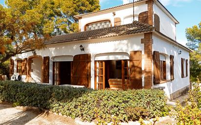 Vista exterior de Casa o xalet en venda en L'Ametlla de Mar  amb Jardí privat, Terrassa i Piscina