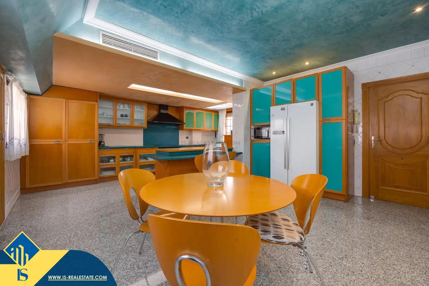 Cocina de Ático de alquiler en Torrevieja con Terraza, Trastero y Amueblado