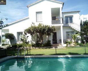 Piscina de Pis de lloguer en Sant Vicenç de Montalt amb Aire condicionat, Jardí privat i Piscina comunitària