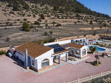 Villa zum Verkauf in Monóvar  / Monòver