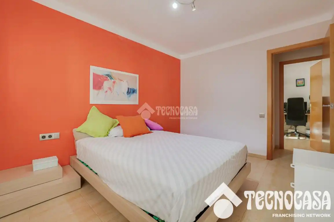 Semi-detached house for sale in Sant Muç, imagen 8