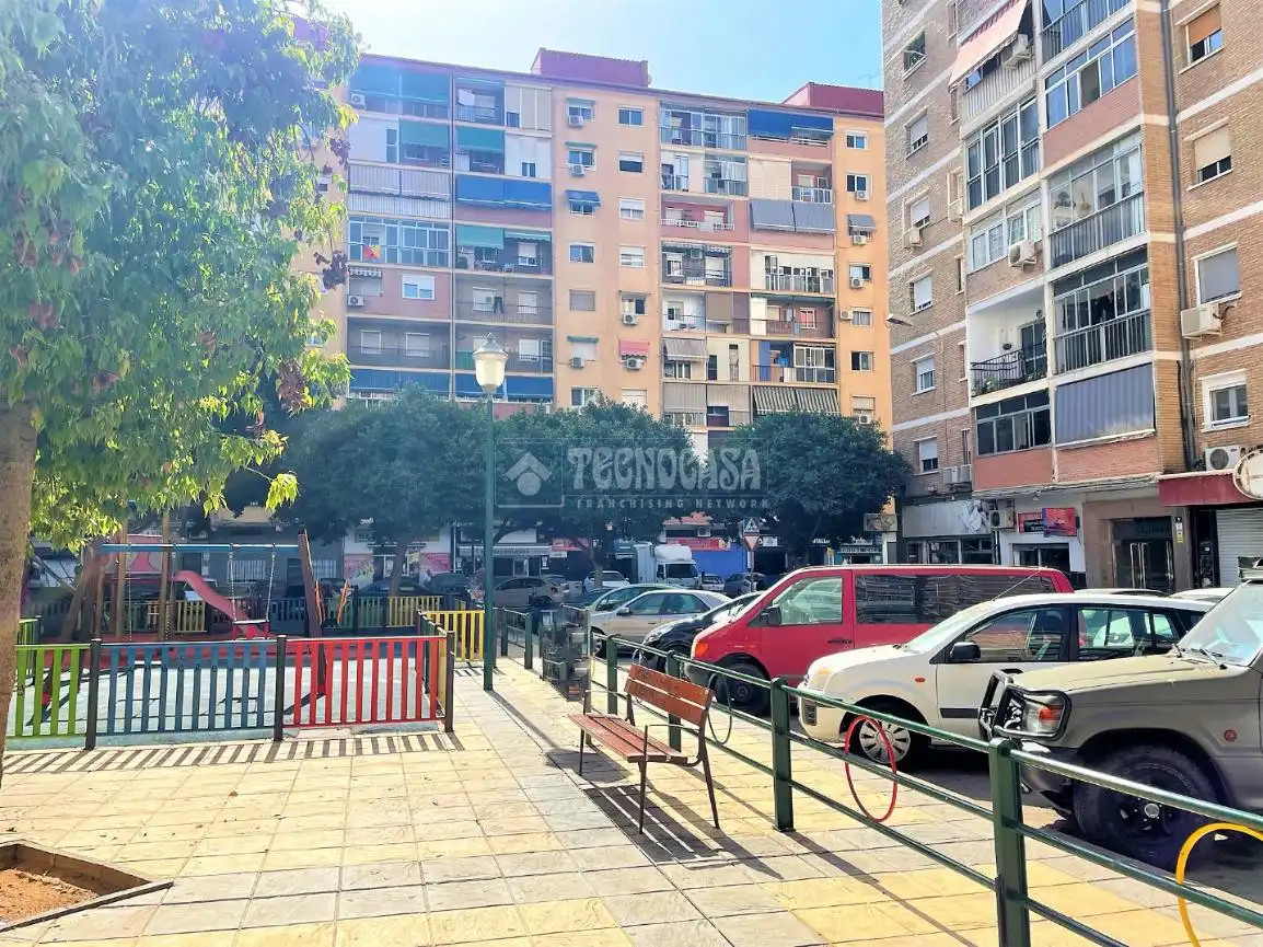Vista exterior de Piso en venta en Málaga con Terraza