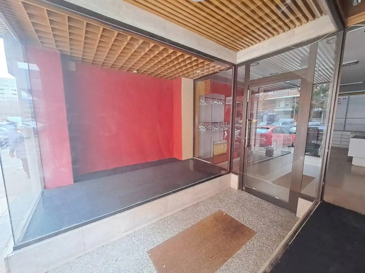 Commercial properties for sale in Burgos  with Air Conditioner