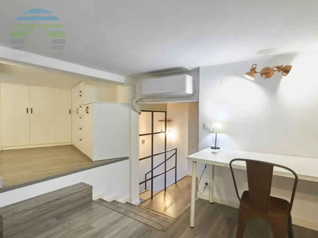 Piso en venta en Barcelona con Aire acondicionado y Amueblado