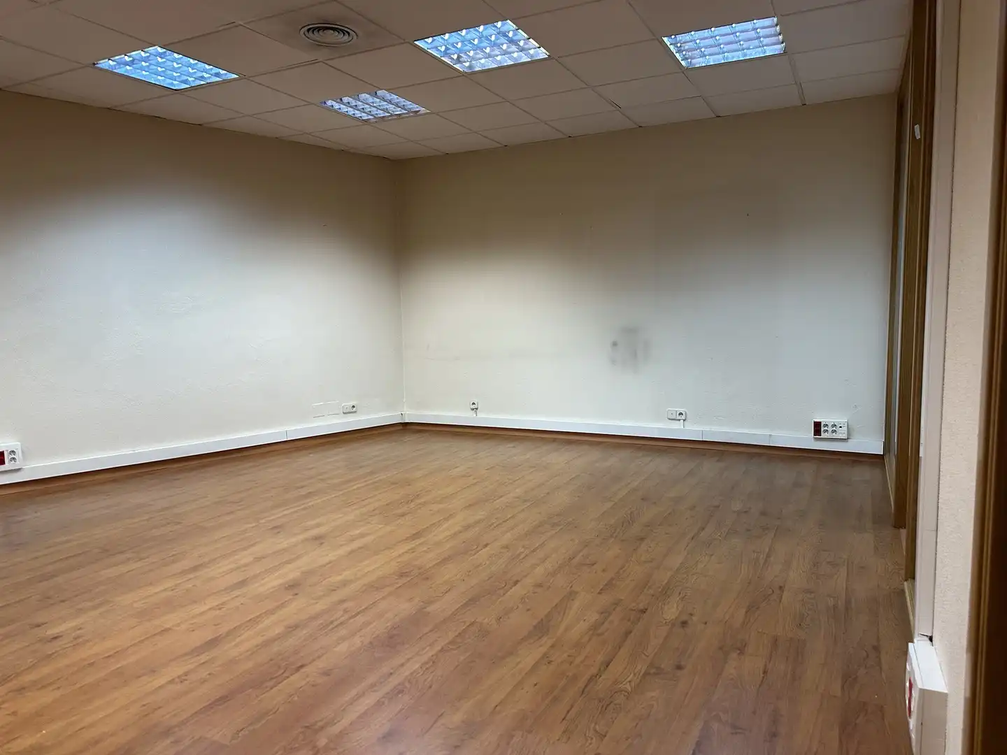 Local comercial de lloguer a N/A, imagen 11