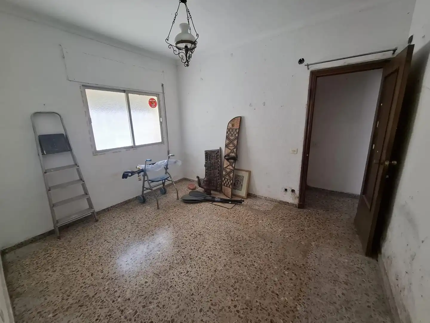 Sala d'estar de Casa o xalet en venda en Málaga amb Jardí privat i Traster