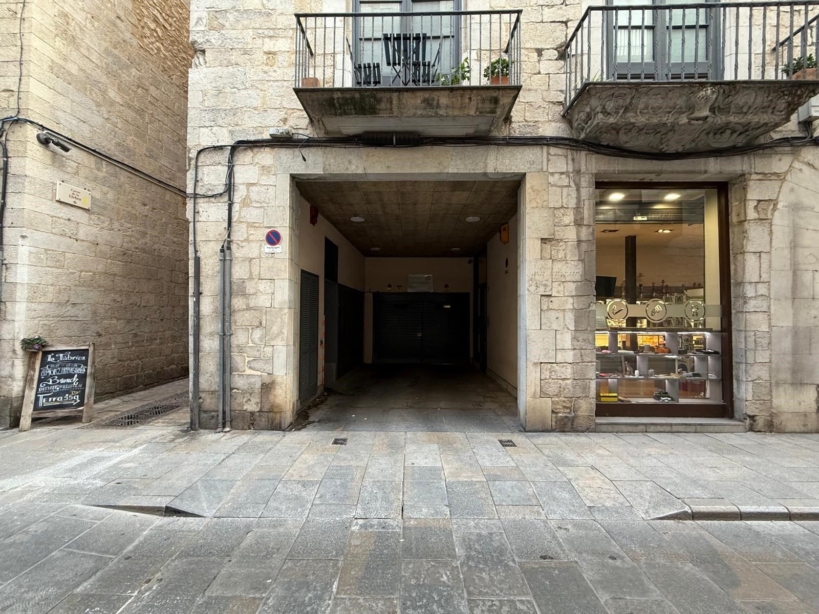 Garage to rent in Girona Capital