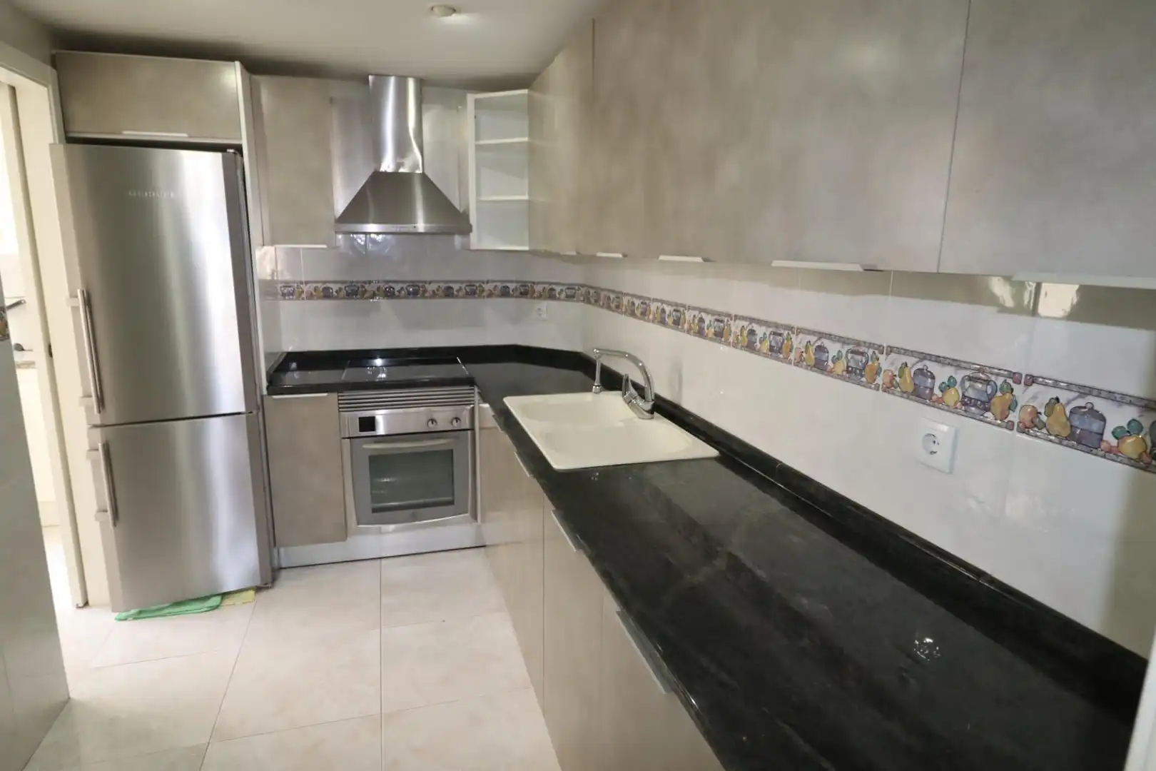 Kitchen of Flat for rent in Valencia  with Air Conditioner