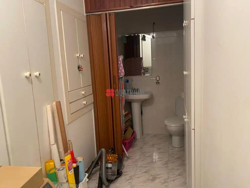 Dormitori de Casa o xalet en venda en Santiago de Compostela  amb Calefacció, Traster i Balcó