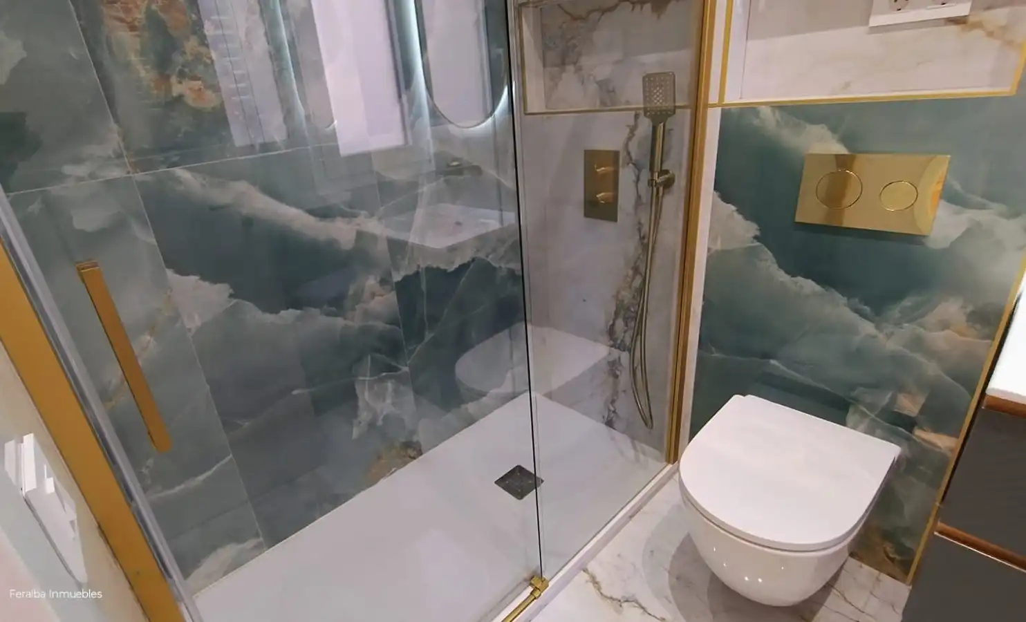 Baño de Piso en venta en Madrid con Aire acondicionado, Calefacción y Amueblado