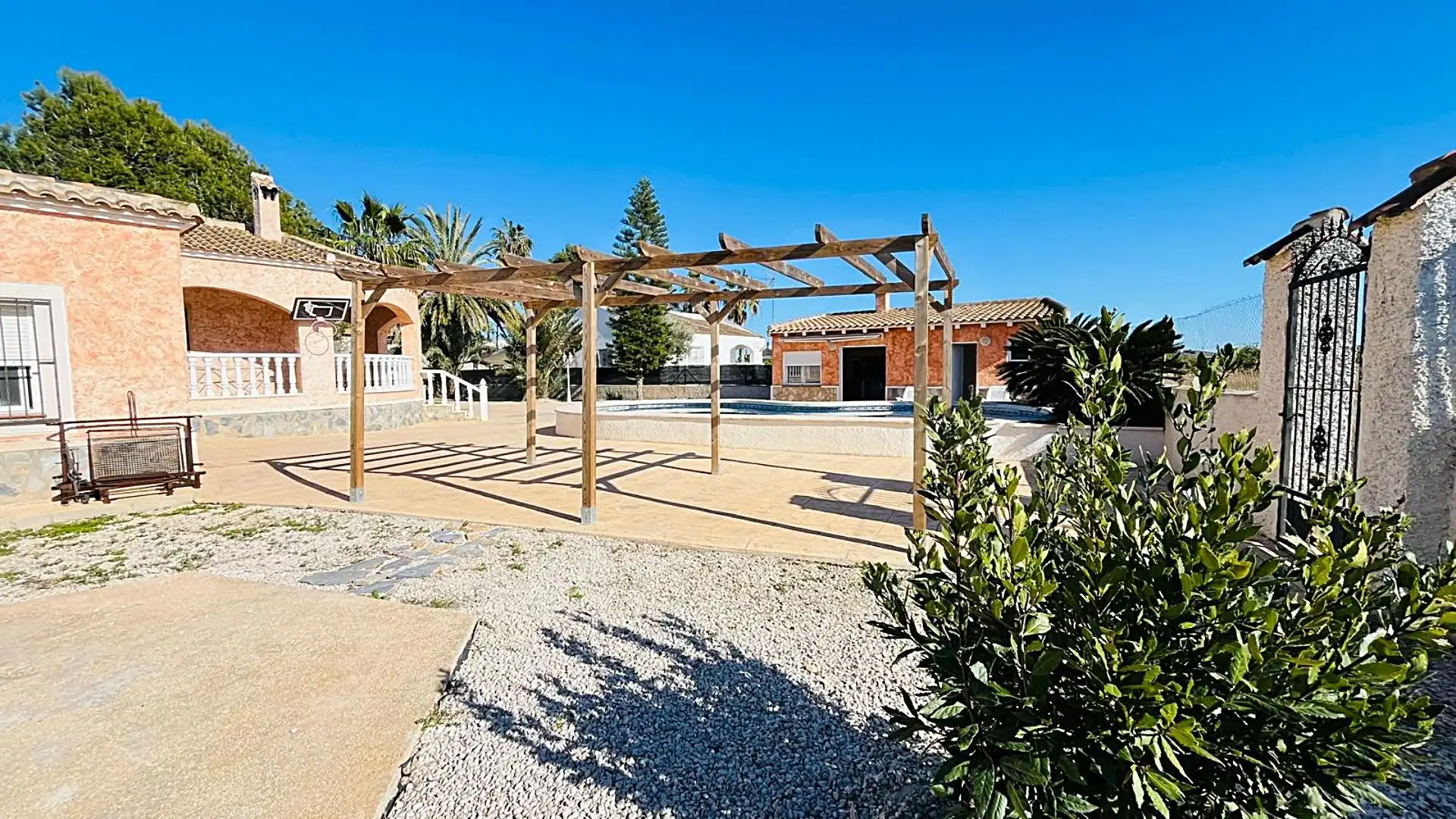 Terrassa de Casa o xalet en venda en Dolores amb Aire condicionat, Terrassa i Piscina
