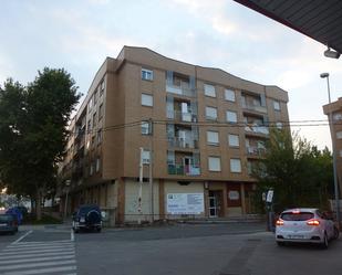 Vista exterior de Pis en venda en  Logroño amb Piscina