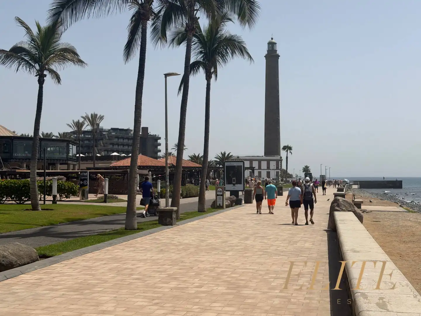 Vista exterior de Casa o chalet en venta en San Bartolomé de Tirajana con Aire acondicionado, Jardín privado y Terraza