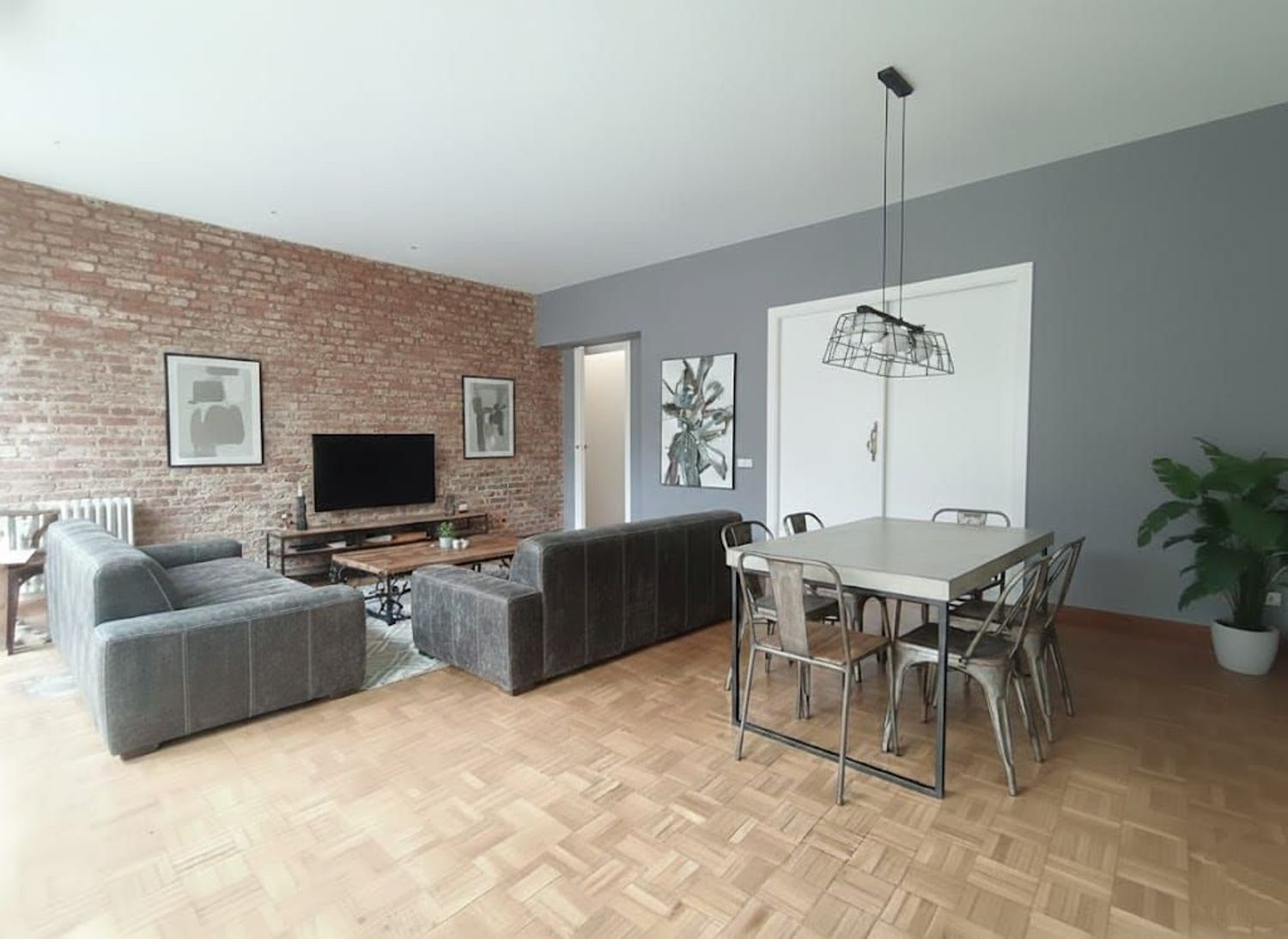 Living room of Flat for sale in Oviedo   with Heating, Terrace and Storage room