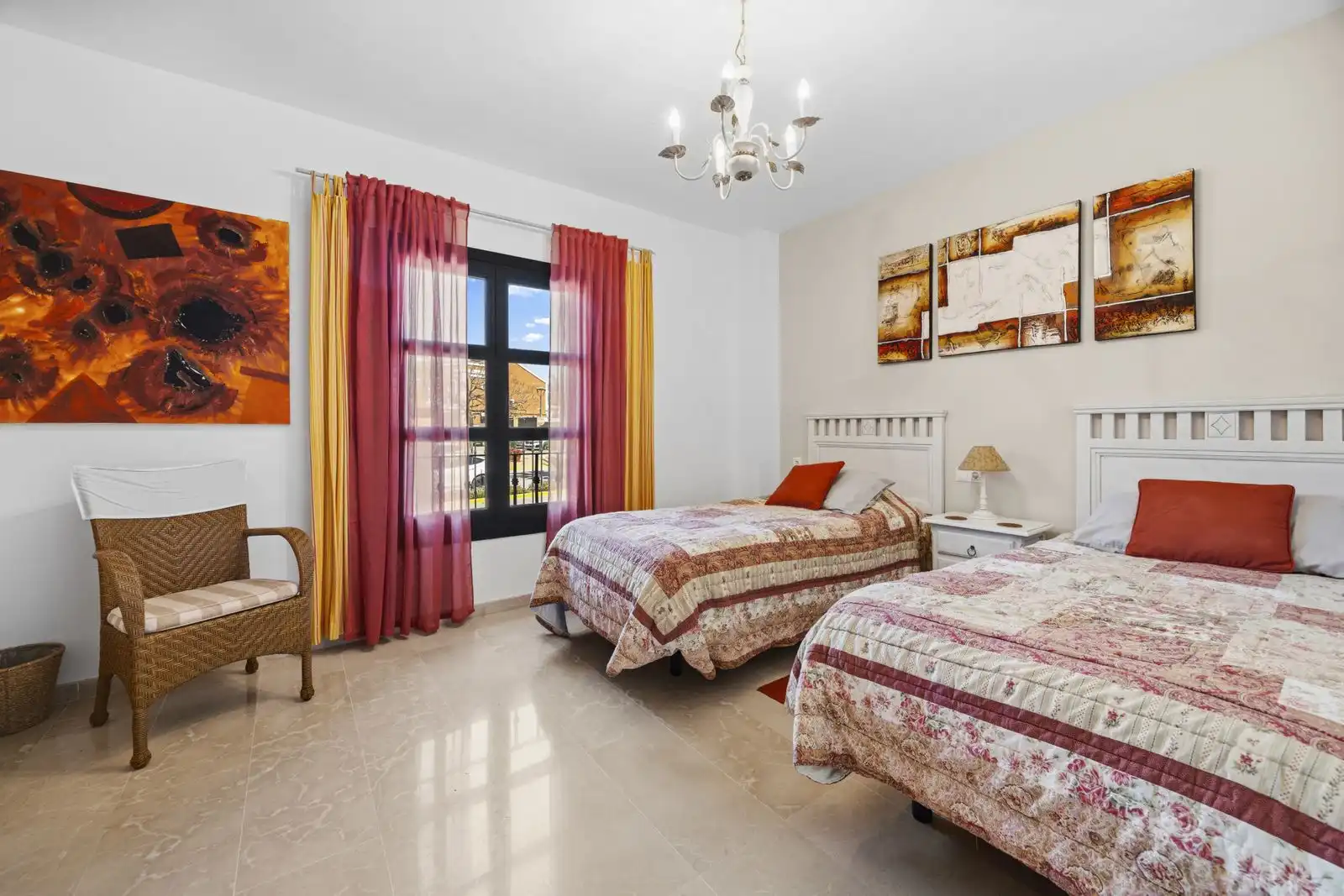 Chalet con piscina en venta en San Pedro de Alcántara, imagen 16