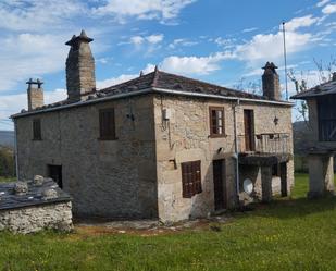 Vista exterior de Casa o xalet en venda en Xove amb Calefacció, Jardí privat i Terrassa