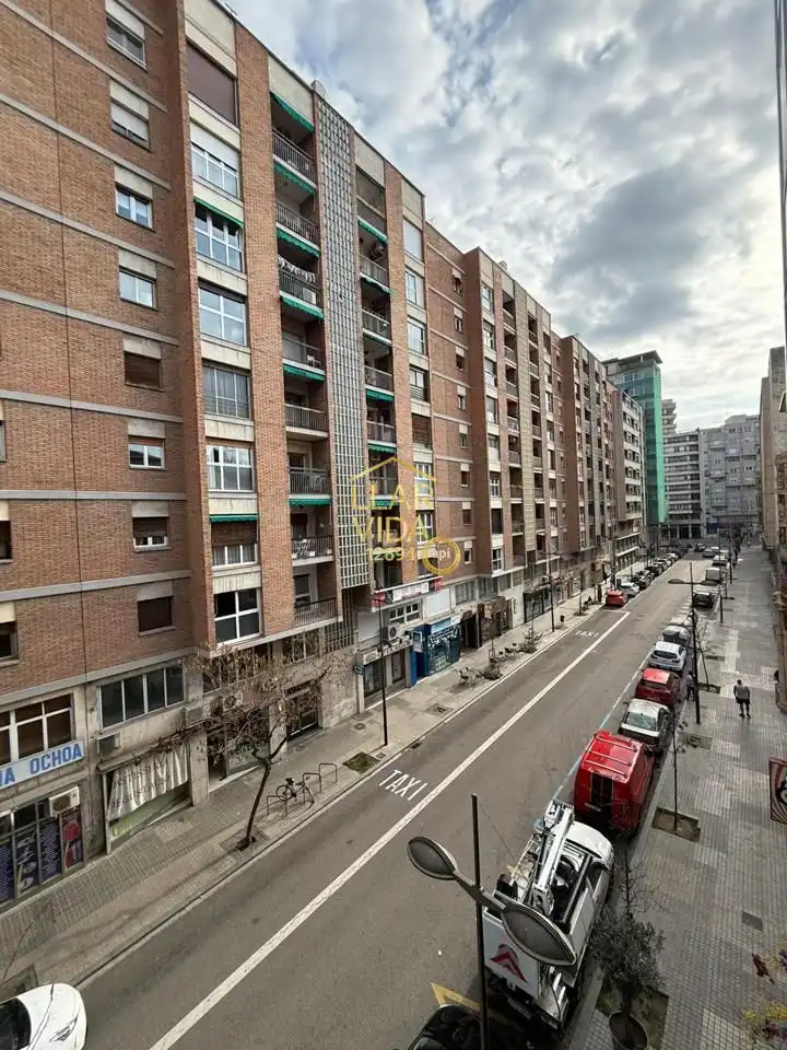Vista exterior de Pis en venda en Lleida amb Terrassa
