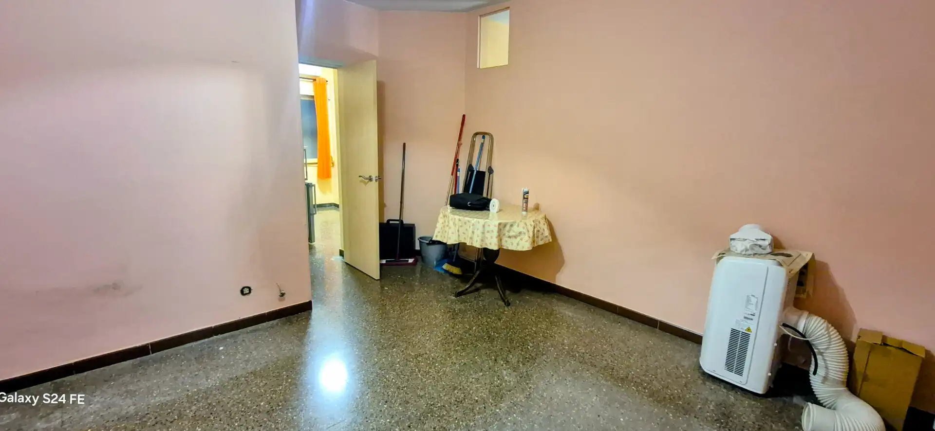 Flat for sale in Barcelona  with Air Conditioner, Furnished and Oven